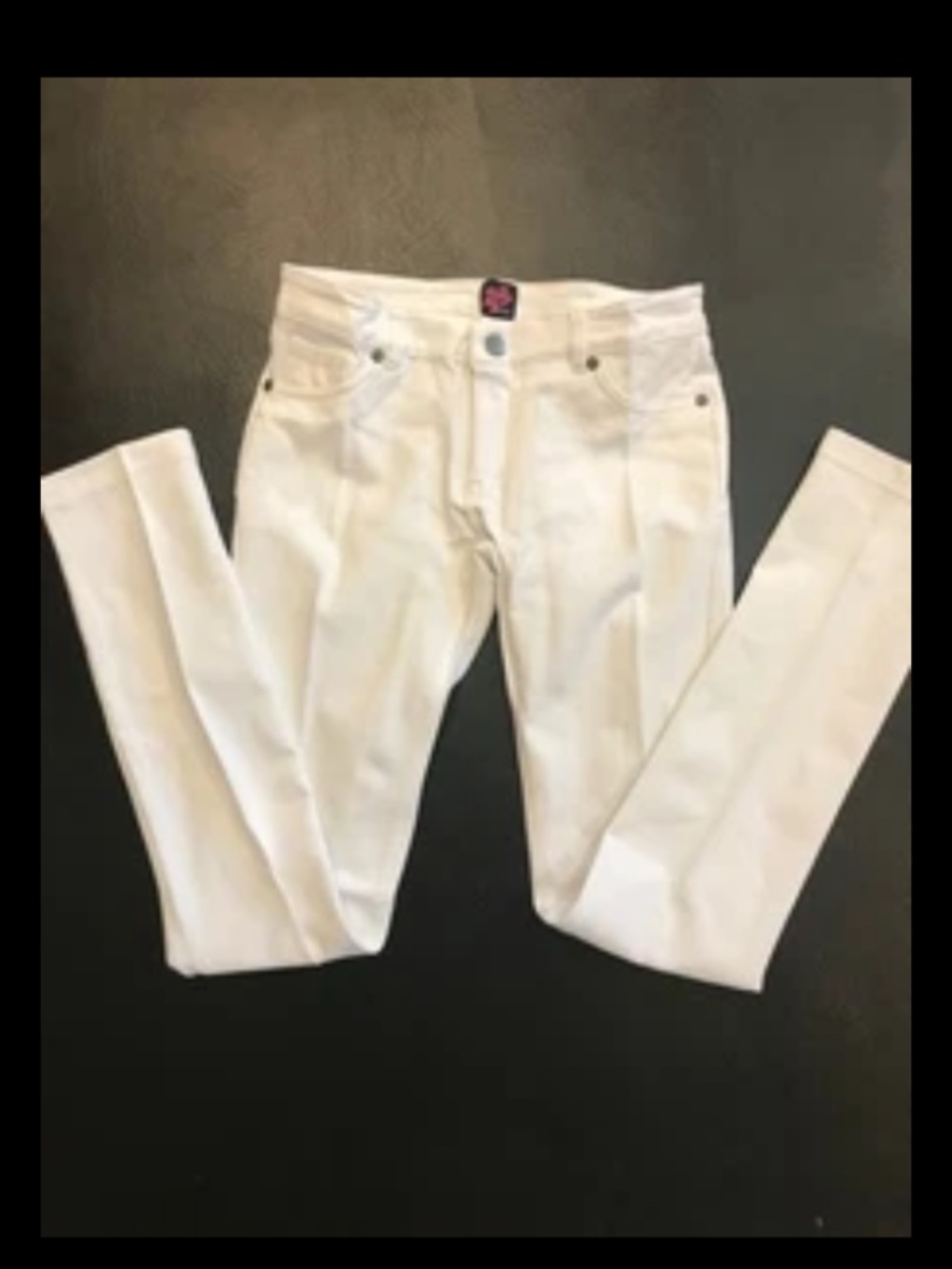 NWT Bebe 2b white skinny straight leg Stretchy pants
